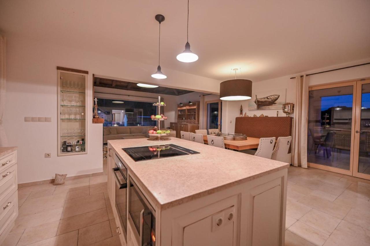 Barusic Luxury Villa Solea מראה חיצוני תמונה